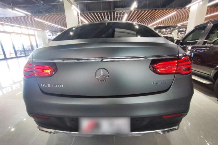 Used Mercedes-Benz GLE Coupe 2017 GLE 400 4MATIC Coupe SUV Exterior 4