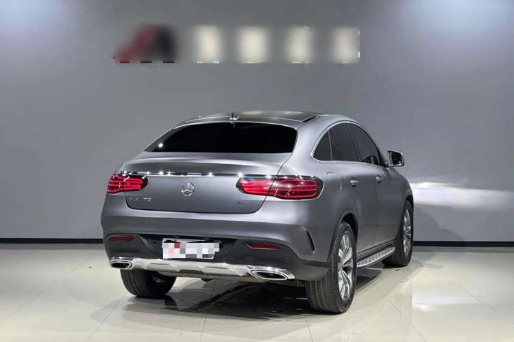 Used Mercedes-Benz GLE Coupe 2017 GLE 400 4MATIC Coupe SUV Exterior 5