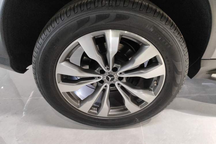 Used Mercedes-Benz GLE Coupe 2017 GLE 400 4MATIC Coupe SUV Exterior 8