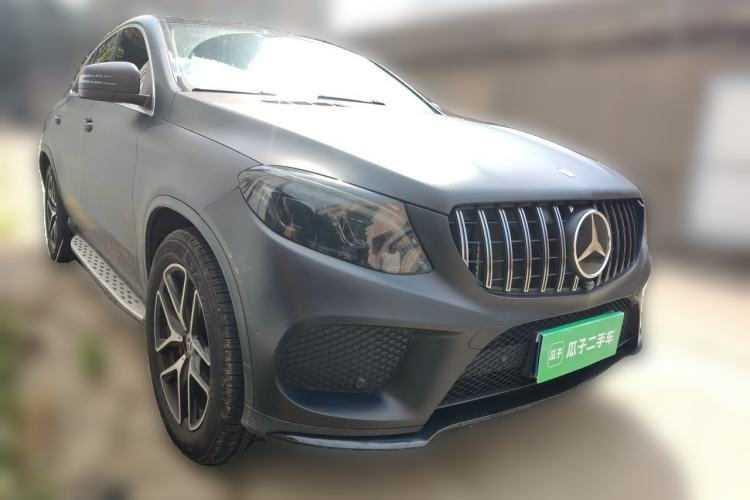 Used Mercedes-Benz GLE Coupe 2017 GLE 400 4MATIC Coupe SUV Front Right 45 Deg
