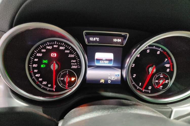 Used Mercedes-Benz GLE Coupe 2017 GLE 400 4MATIC Coupe SUV Instrument Cluster
