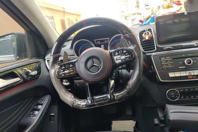 Used Mercedes-Benz GLE Coupe 2017 GLE 400 4MATIC Coupe SUV Steering Wheel