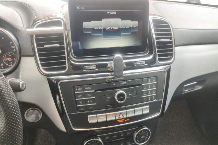 Used Mercedes-Benz GLE Coupe  Audio And AC Panel