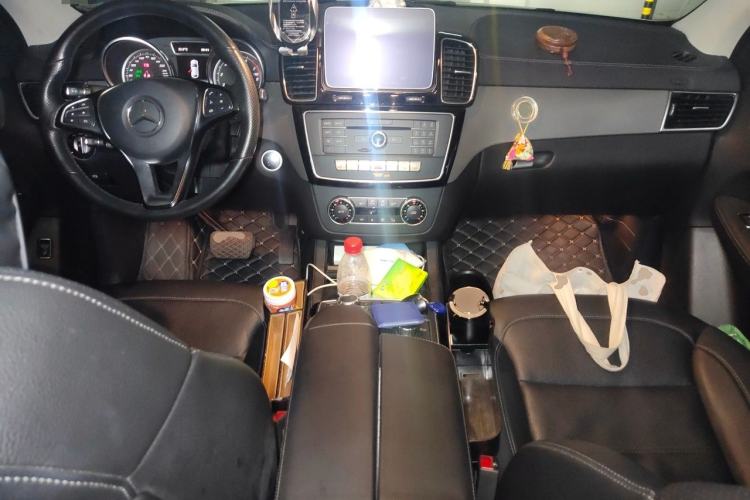 Used Mercedes-Benz GLE Coupe 2017 GLE 320 4MATIC Coupe SUV Center Console