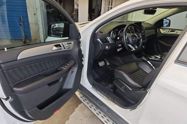 Used Mercedes-Benz GLE Coupe 2017 GLE 450 AMG 4MATIC Coupe SUV Driver Seat