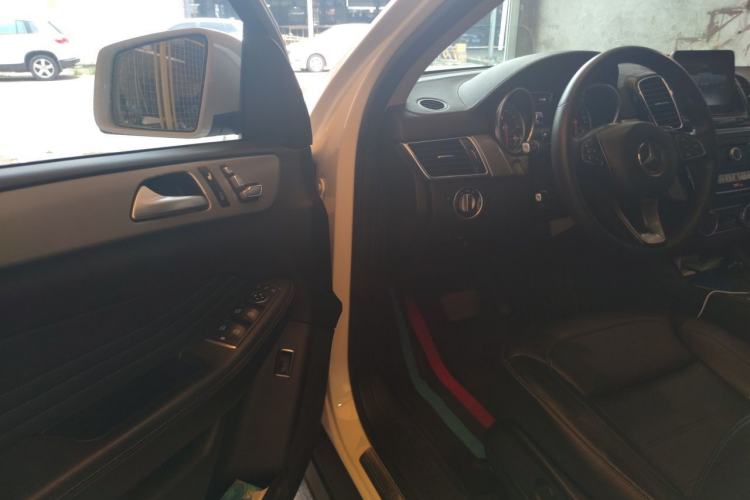 Used Mercedes-Benz GLE Coupe 2017 GLE 400 4MATIC Coupe SUV Driver Seat