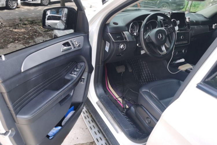 Used Mercedes-Benz GLE Coupe 2017 GLE 400 4MATIC Coupe SUV Driver Seat