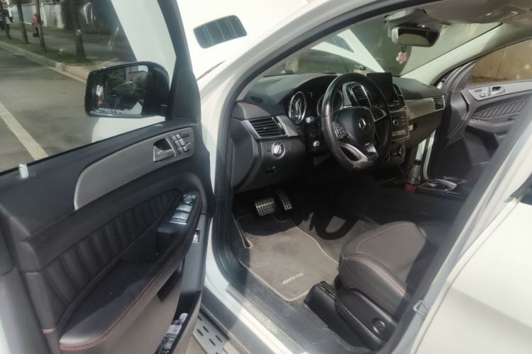 Used Mercedes-Benz GLE Coupe 2017 GLE 450 AMG 4MATIC Coupe SUV Driver Seat