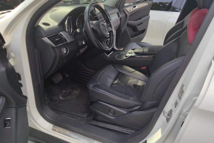Used Mercedes-Benz GLE Coupe 2017 GLE 320 4MATIC Coupe SUV Driver Seat
