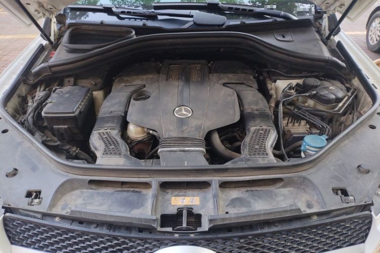 Used Mercedes-Benz GLE Coupe 2017 GLE 320 4MATIC Coupe SUV Engine Bay