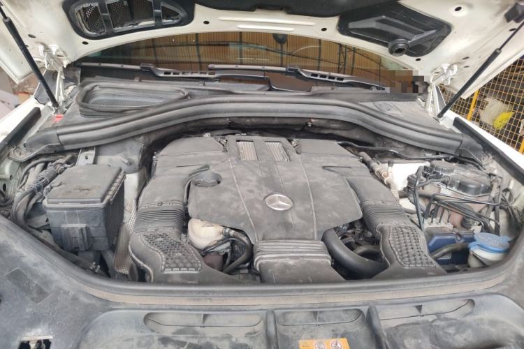 Used Mercedes-Benz GLE Coupe 2017 GLE 400 4MATIC Coupe SUV Engine Bay