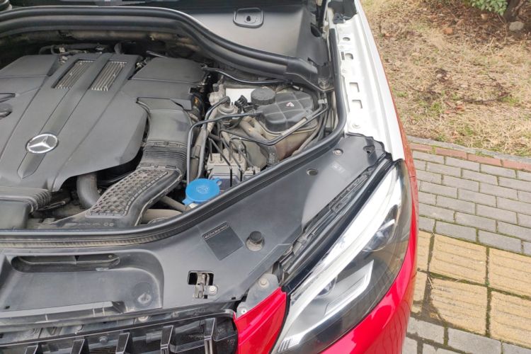 Used Mercedes-Benz GLE Coupe 2017 GLE 320 4MATIC Coupe SUV Engine Bay Left