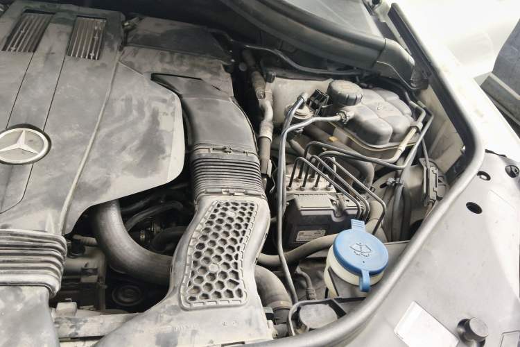Used Mercedes-Benz GLE Coupe 2017 GLE 320 4MATIC Coupe SUV Engine Bay Left