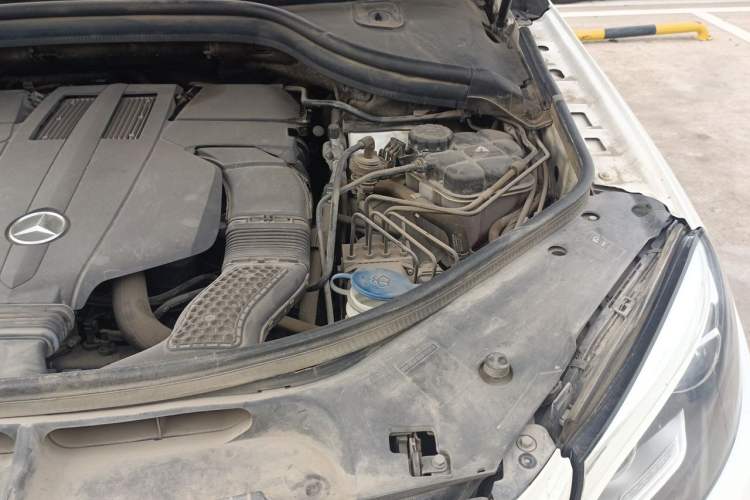 Used Mercedes-Benz GLE Coupe 2017 GLE 320 4MATIC Coupe SUV Engine Bay Left