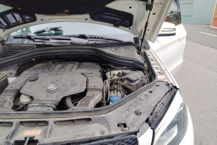 Used Mercedes-Benz GLE Coupe 2017 GLE 320 4MATIC Coupe SUV Engine Bay Left