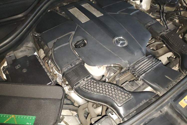 Used Mercedes-Benz GLE Coupe 2017 GLE 320 4MATIC Coupe SUV Engine Bay