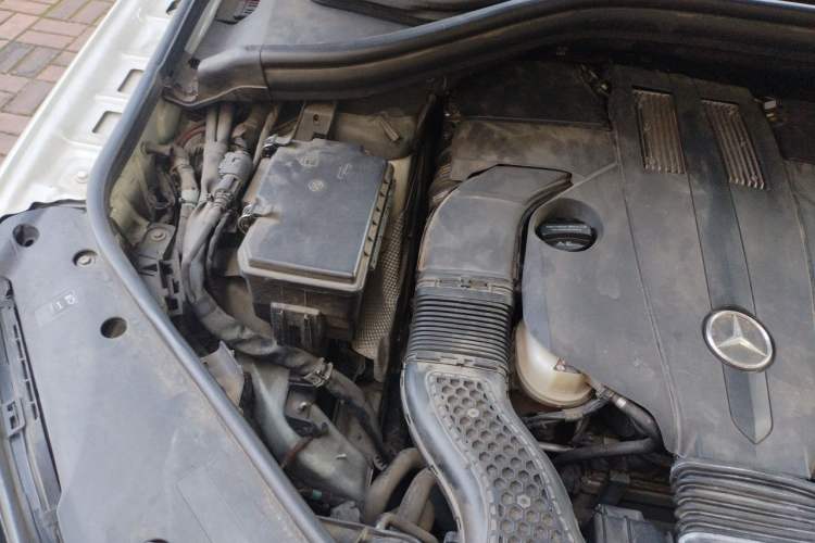 Used Mercedes-Benz GLE Coupe 2017 GLE 320 4MATIC Coupe SUV Engine Bay Right