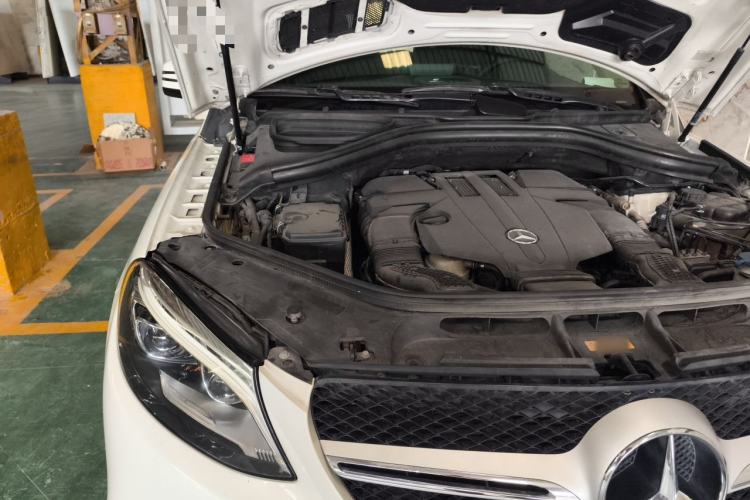 Used Mercedes-Benz GLE Coupe 2017 GLE 400 4MATIC Coupe SUV Engine Bay Right