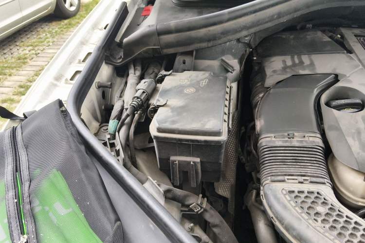 Used Mercedes-Benz GLE Coupe 2017 GLE 320 4MATIC Coupe SUV Engine Bay Right