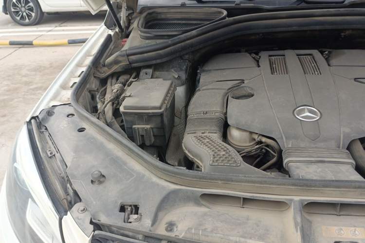 Used Mercedes-Benz GLE Coupe 2017 GLE 320 4MATIC Coupe SUV Engine Bay Right