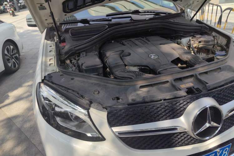 Used Mercedes-Benz GLE Coupe 2017 GLE 320 4MATIC Coupe SUV Engine Bay Right