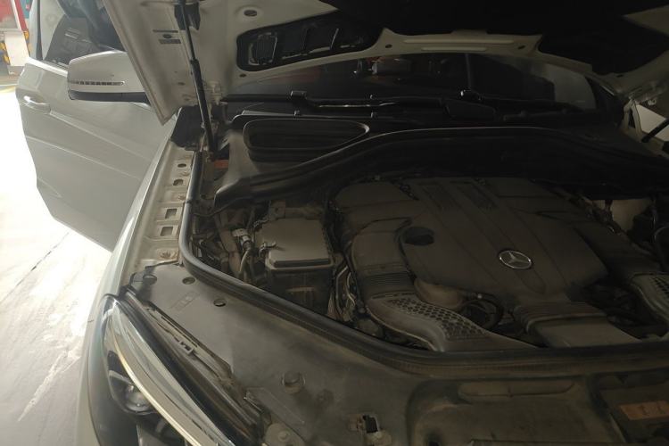 Used Mercedes-Benz GLE Coupe 2017 GLE 320 4MATIC Coupe SUV Engine Bay Right