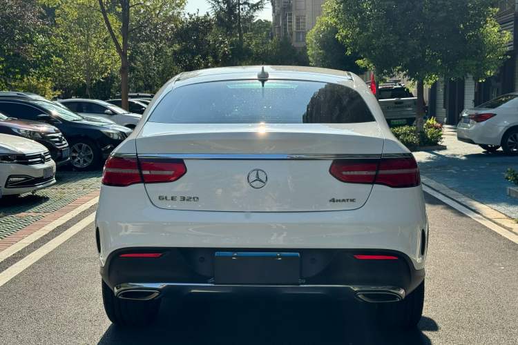 Used Mercedes-Benz GLE Coupe 2017 GLE 320 4MATIC Coupe SUV Exterior 4