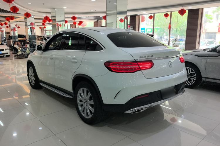 Used Mercedes-Benz GLE Coupe 2017 GLE 320 4MATIC Coupe SUV Exterior 5
