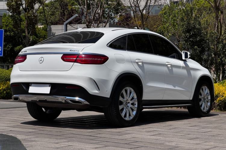 Used Mercedes-Benz GLE Coupe 2017 GLE 320 4MATIC Coupe SUV Exterior 5