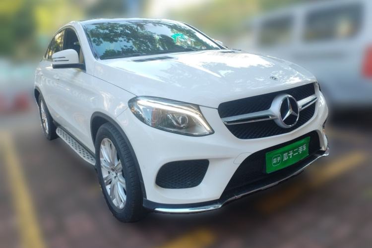 Used Mercedes-Benz GLE Coupe 2017 GLE 320 4MATIC Coupe SUV Front Right 45 Deg