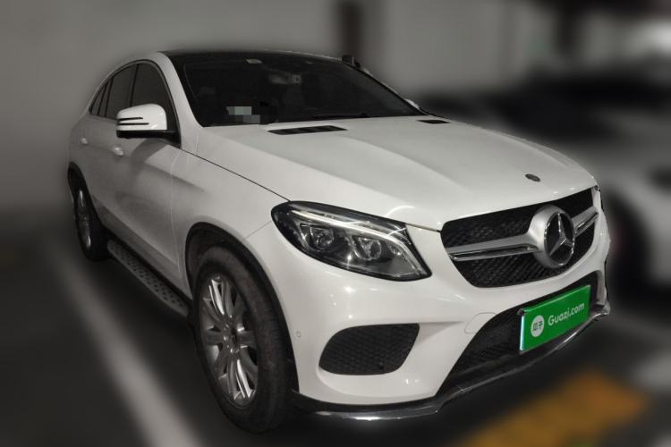 Used Mercedes-Benz GLE Coupe 2017 GLE 320 4MATIC Coupe SUV Front Right 45 Deg
