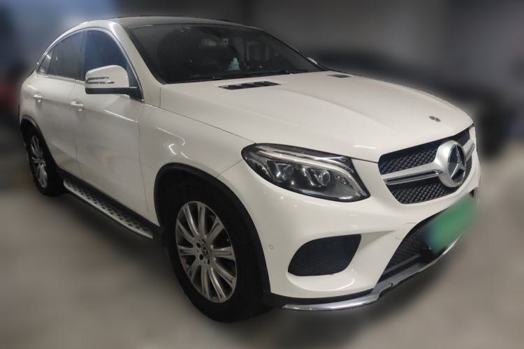 Used Mercedes-Benz GLE Coupe 2017 GLE 320 4MATIC Coupe SUV Front Right 45 Deg