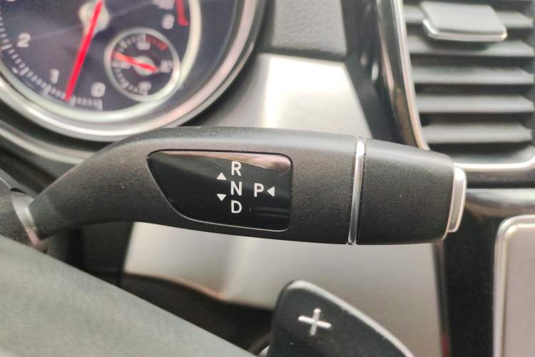 Used Mercedes-Benz GLE Coupe 2017 GLE 320 4MATIC Coupe SUV Gear Lever