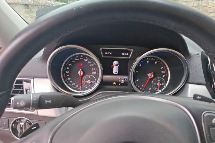 Used Mercedes-Benz GLE Coupe 2017 GLE 400 4MATIC Coupe SUV Instrument Cluster
