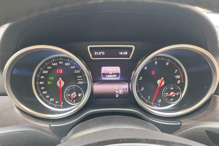 Used Mercedes-Benz GLE Coupe 2017 GLE 320 4MATIC Coupe SUV Instrument Cluster