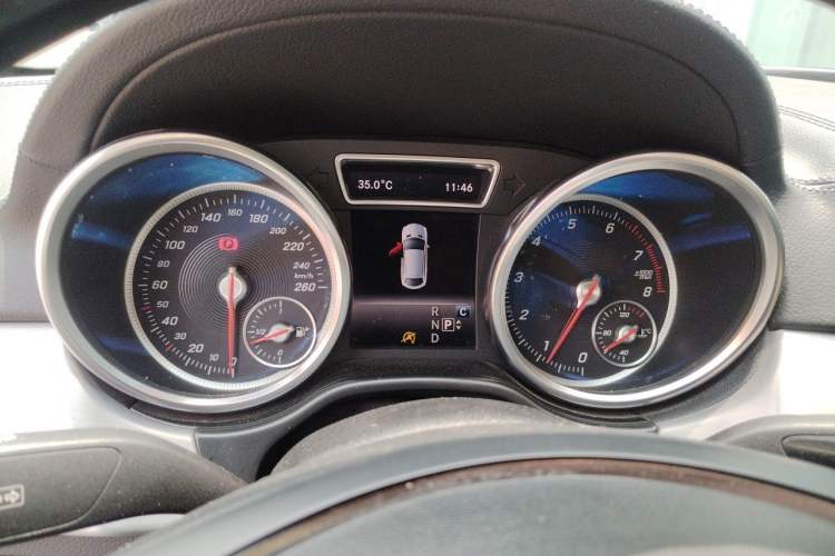 Used Mercedes-Benz GLE Coupe 2017 GLE 320 4MATIC Coupe SUV Instrument Cluster