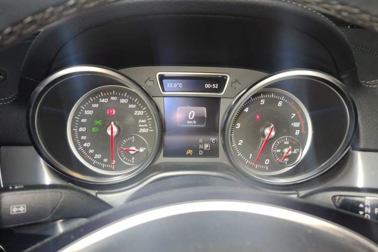 Used Mercedes-Benz GLE Coupe 2017 GLE 320 4MATIC Coupe SUV Instrument Cluster