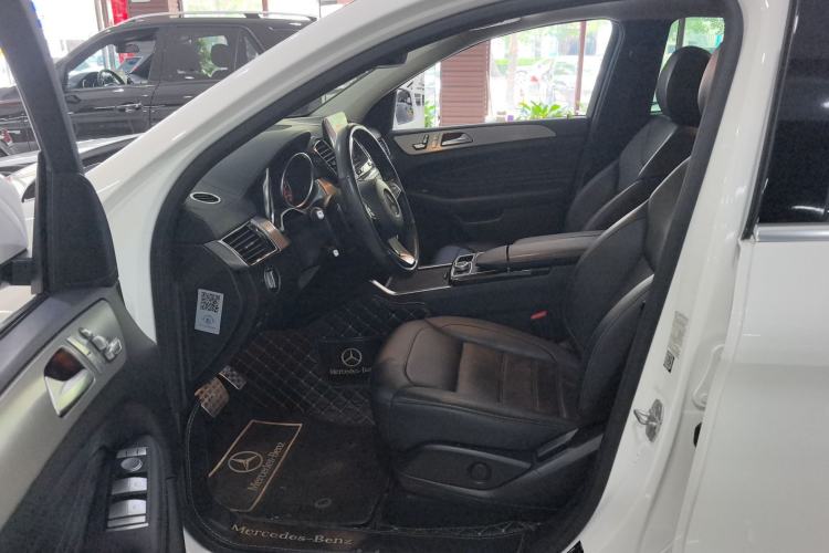 Used Mercedes-Benz GLE Coupe 2017 GLE 320 4MATIC Coupe SUV Interior 1