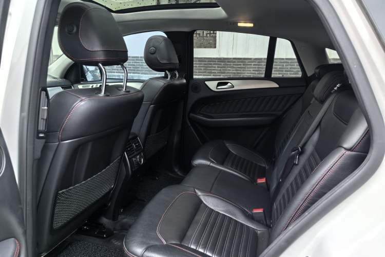 Used Mercedes-Benz GLE Coupe 2017 GLE 450 AMG 4MATIC Coupe SUV Interior 6