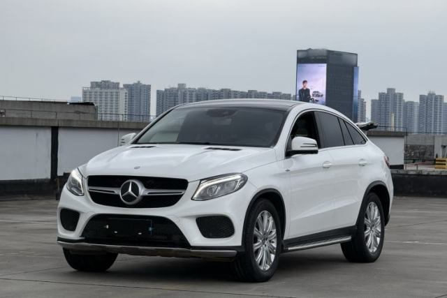 Mercedes-Benz GLE Coupe 2017 GLE 320 4MATIC Coupe SUV usado