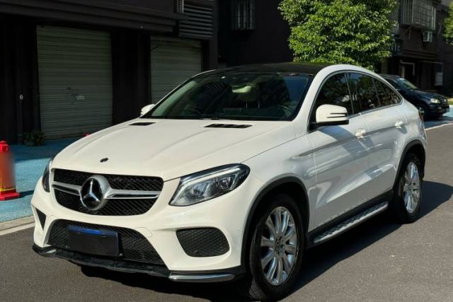 Used Mercedes-Benz GLE Coupe 2017 GLE 320 4MATIC Coupe SUV