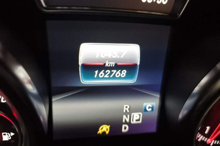 Used Mercedes-Benz GLE Coupe 2017 GLE 400 4MATIC Coupe SUV Odometer Close Up