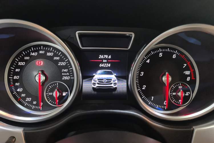 Used Mercedes-Benz GLE Coupe 2017 GLE 320 4MATIC Coupe SUV Odometer Close Up