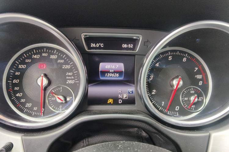Used Mercedes-Benz GLE Coupe 2017 GLE 320 4MATIC Coupe SUV Odometer Close Up