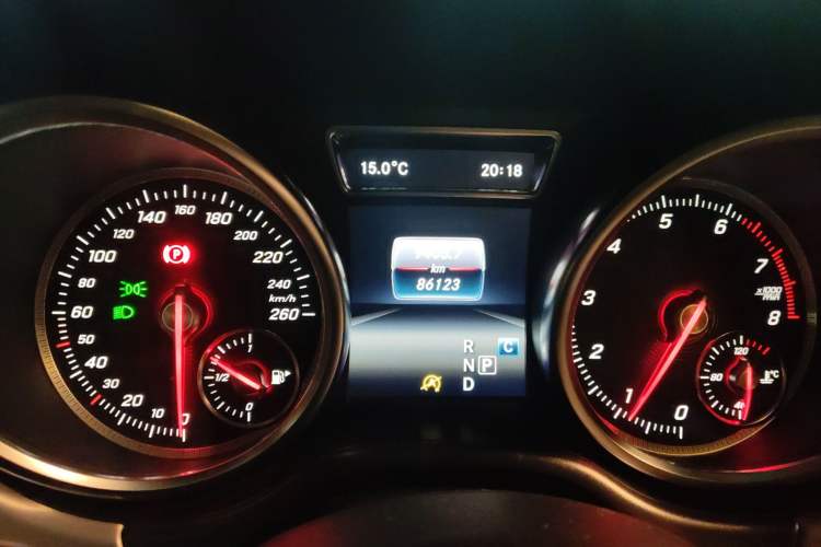 Used Mercedes-Benz GLE Coupe 2017 GLE 320 4MATIC Coupe SUV Odometer Close Up