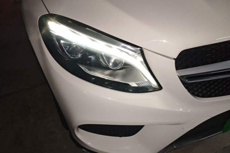 Used Mercedes-Benz GLE Coupe 2017 GLE 320 4MATIC Coupe SUV Right Front Headlight