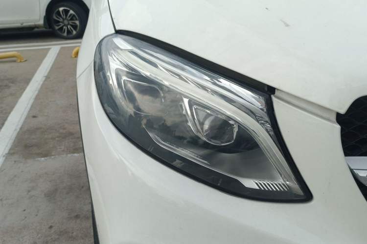 Used Mercedes-Benz GLE Coupe 2017 GLE 320 4MATIC Coupe SUV Right Front Headlight
