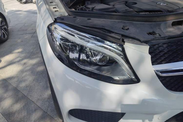 Used Mercedes-Benz GLE Coupe 2017 GLE 320 4MATIC Coupe SUV Right Front Headlight