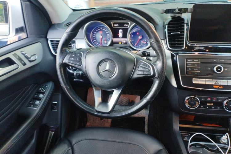 Used Mercedes-Benz GLE Coupe 2017 GLE 320 4MATIC Coupe SUV Steering Wheel