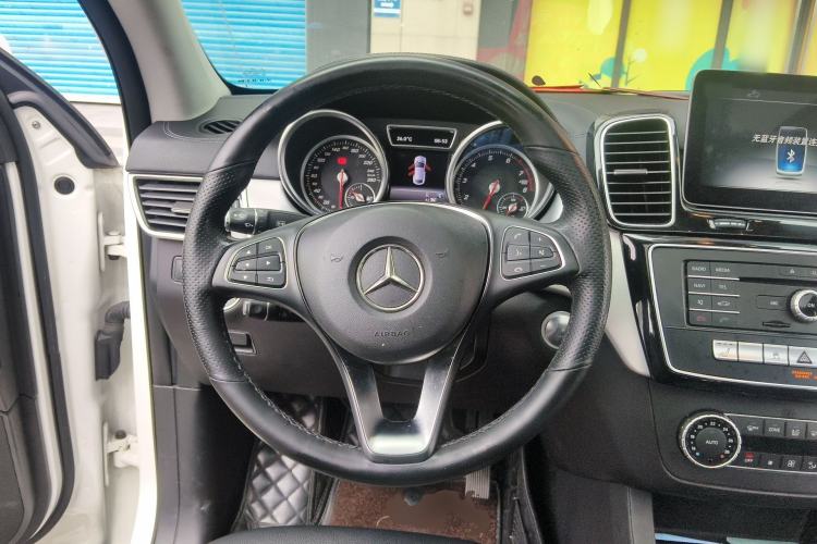 Used Mercedes-Benz GLE Coupe 2017 GLE 320 4MATIC Coupe SUV Steering Wheel